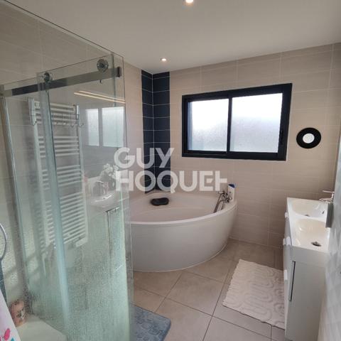 Contemporaine de 116m2, 3 chambres, piscine et garage