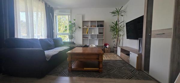 Appartement type 3 avec terrasse et parking