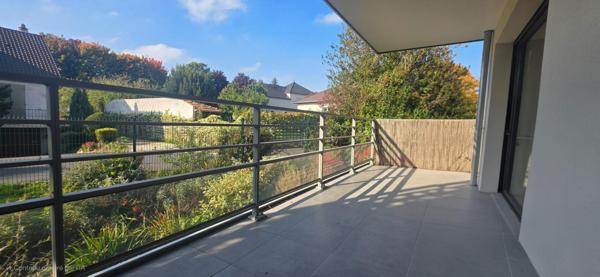 Appartement type 3 avec terrasse et parking