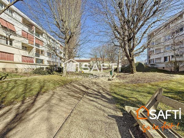 "Opportunité à ne pas manque" Un appartement alliant confort, luminosité et emplacement idéal."