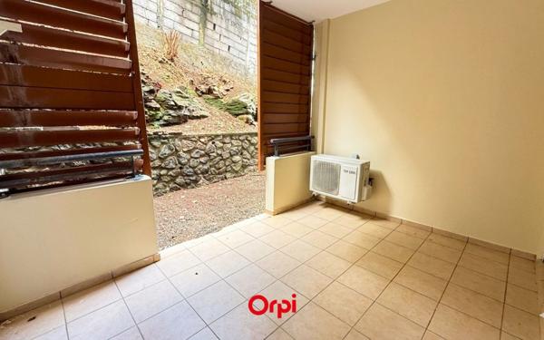 Appartement à vendre    2 pièces •  Saint-Denis