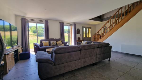 Maison 8 pièces - 150 m² Exclusivité efficity