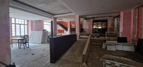 Vente Immeuble 80 pièces 1890 m2 à Lourdes