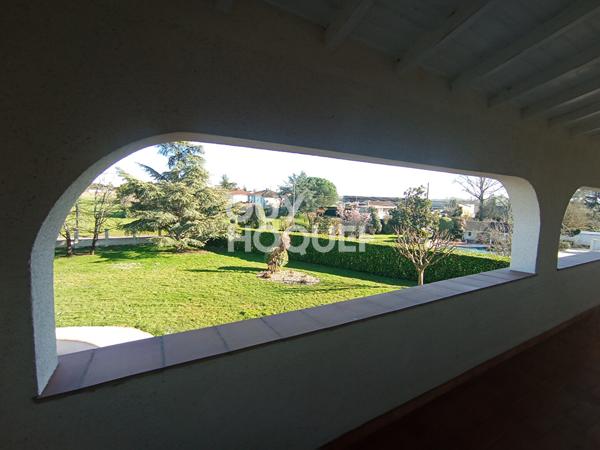 Maison Marmande 8 pièce(s) 230 m2 proche centre commerciaux ....