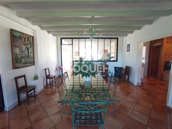 Maison Marmande 8 pièce(s) 230 m2 proche centre commerciaux ....