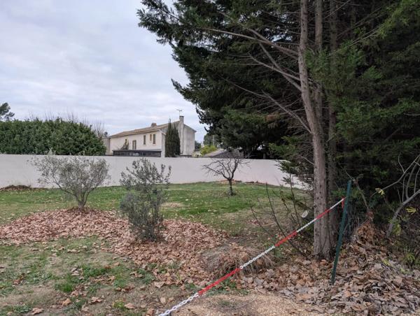 Vente Terrain 423 m2 à Salon-de-Provence
