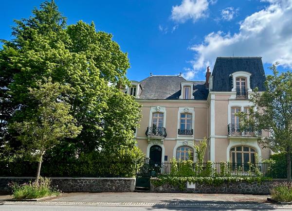 Maison 12 pièces 311 m2