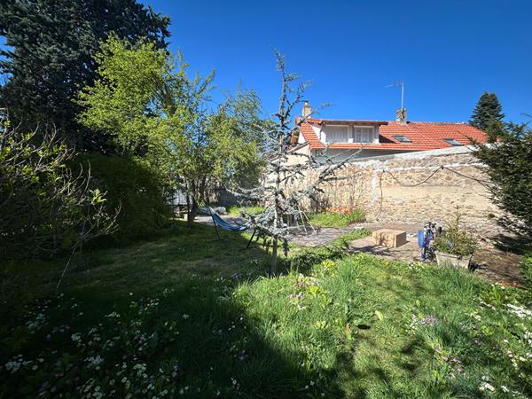 Maison 12 pièces 311 m2