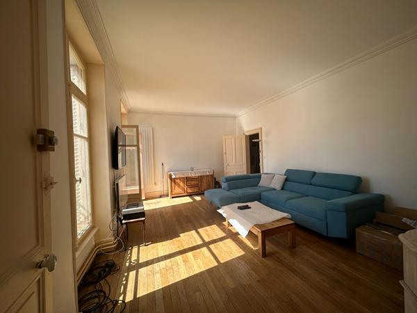 Maison 12 pièces 311 m2