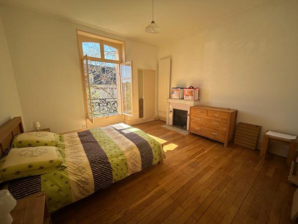 Maison 12 pièces 311 m2