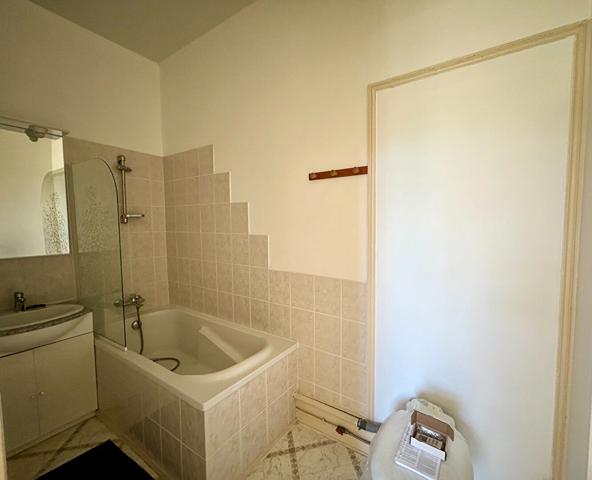 Maison 12 pièces 311 m2