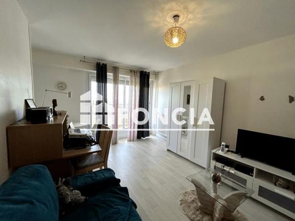 À vendre Studio 39.5 m² - Rillieux-la-pape 69140