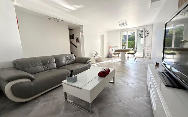 Maison à vendre    5 pièces • 100 m2 Saint-Germain-lès-Corbeil