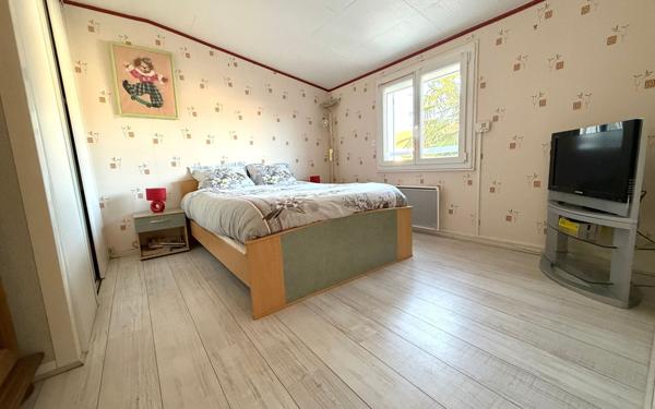 Maison à vendre    5 pièces • 100 m2 Saint-Germain-lès-Corbeil