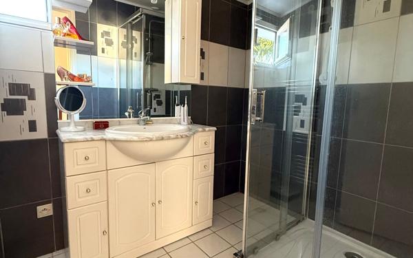 Maison à vendre    5 pièces • 100 m2 Saint-Germain-lès-Corbeil