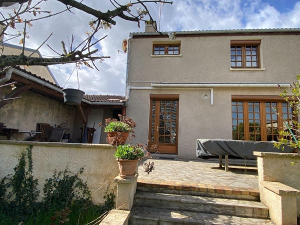 Maison à vendre à Menucourt dans le Val-d'Oise (95180), ref : 1052346