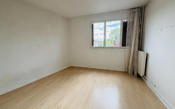Appartement à vendre    2 pièces • 44,50 m2 Villemomble