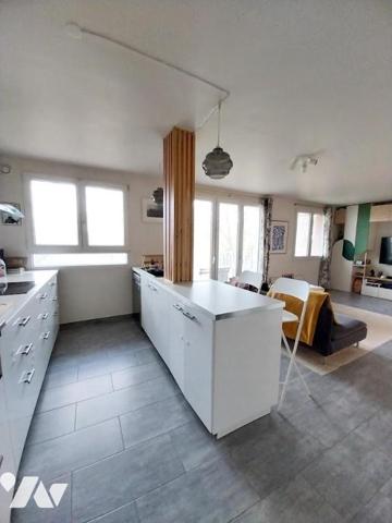 Bel appartement 3 pièces vue Seine avec balcon et parking