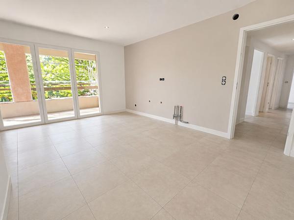 Appartement 3 pièces 62m² + 10m² de Loggia + 2 Parking ! L'UNION CENTRE