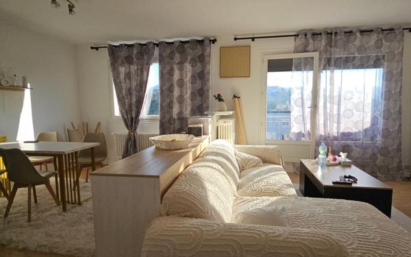 Appartement à vendre    2 pièces • 62,93 m2 Saint-Étienne