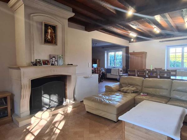 Maison ancienne - Vergt PROCHE DE PERIGUEUX- Maison en pierre avec garage et piscine