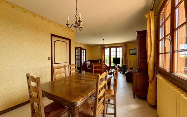 Maison à vendre    6 pièces • 107 m2 La Chapelle-Saint-Aubin