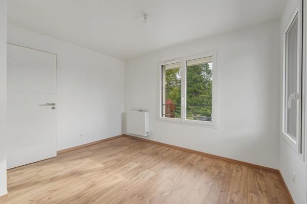 Maison à vendre 6 pièces SAINT GENIS POUILLY (01)