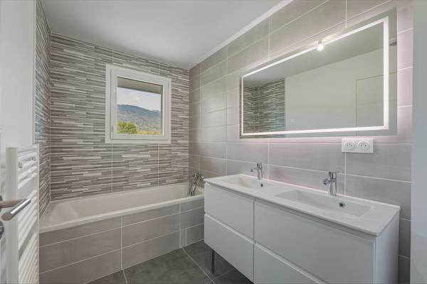 Maison à vendre 6 pièces SAINT GENIS POUILLY (01)