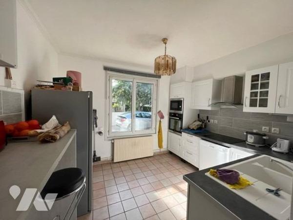 EVREUX QUARTIER NAVARRE MAISON T5 110m² VENDUE LOUEE 800 € / mois