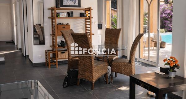 À vendre Maison 5 pièces 140 m² - Hyères 83400