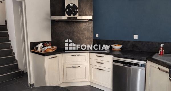 À vendre Maison 5 pièces 140 m² - Hyères 83400