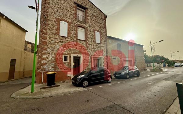 Maison à vendre    5 pièces •  Pia