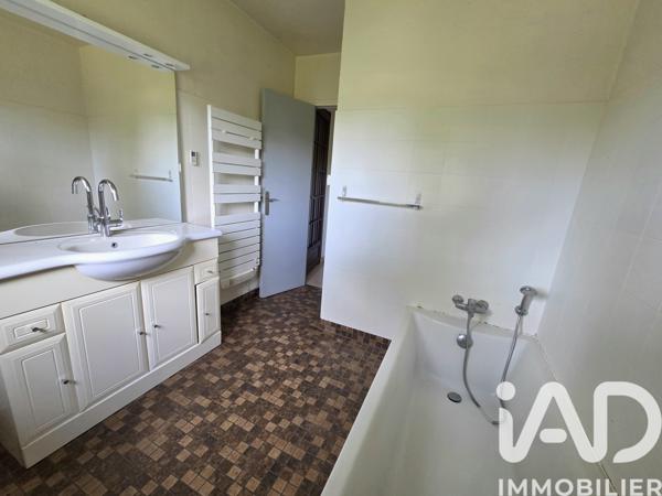 Maison à vendre 6 pièces 146 m² Saint-Cyr-en-Val