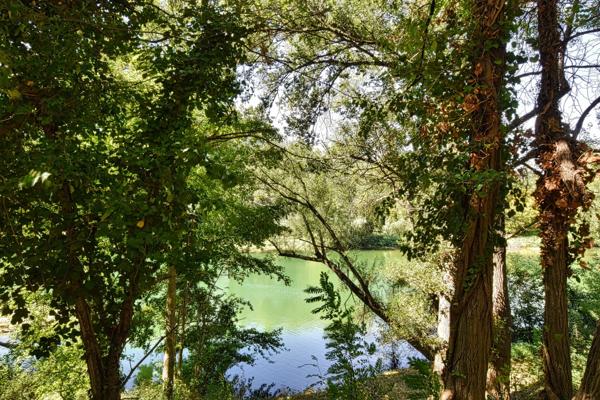 Demeure de caractère du XIXe siècle, parc de 2 500 m² avec piscine, chambres d’hôtes