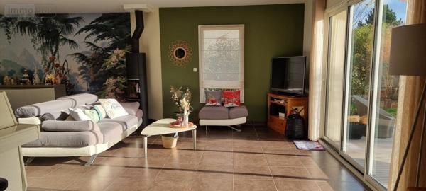 Maison à vendre à Saint-Cyr-sur-Loire dans l'Indre-et-Loire (37540), ref : 37007-2761