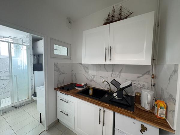 Appartement  2 pièce(s) 35 m2 La Plaine Saint Denis