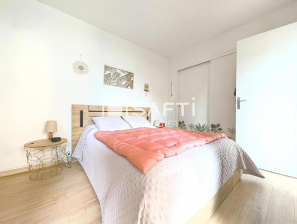 APPARTEMENT T2 AVEC 2 VERANDAS  ET PARKING