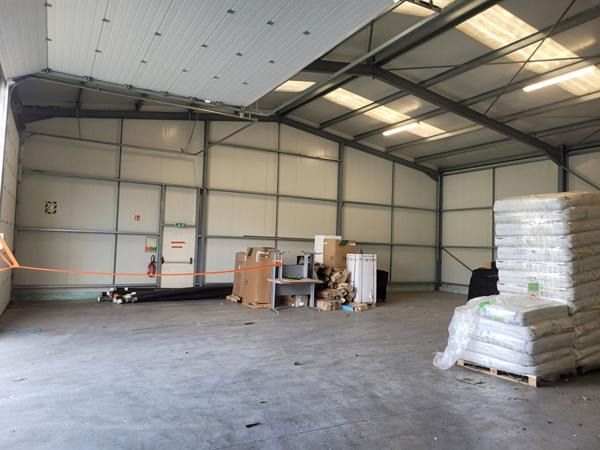 A VENDRE - Locaux d'activité d'environ 612 m² - ZA La Tignonnière, Aubigny-les-Clouzeaux (85)