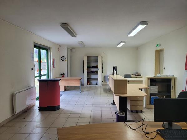 A VENDRE - Locaux d'activité d'environ 612 m² - ZA La Tignonnière, Aubigny-les-Clouzeaux (85)