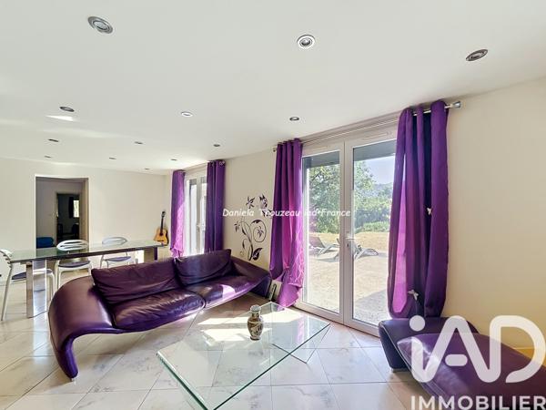 Maison à vendre 8 pièces 168 m² Collobrières