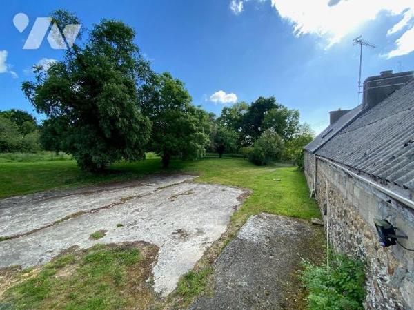 Maison à vendre à Plouha (22580) dans les Côtes-d'Armor (22)

À Plouha, maison en pierres d'u...
