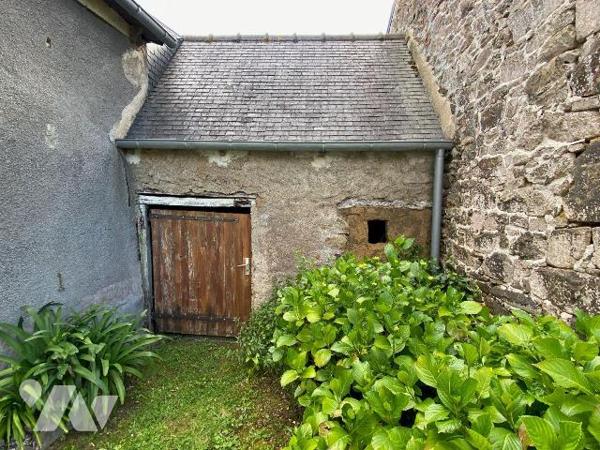 Maison à vendre à Plouha (22580) dans les Côtes-d'Armor (22)

À Plouha, maison en pierres d'u...