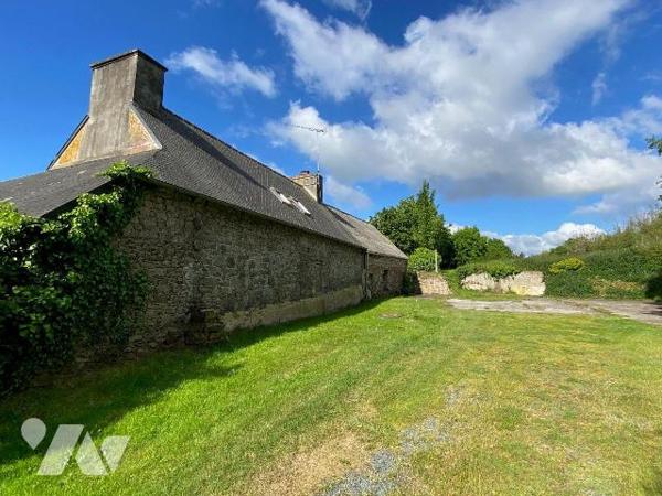 Maison à vendre à Plouha (22580) dans les Côtes-d'Armor (22)

À Plouha, maison en pierres d'u...
