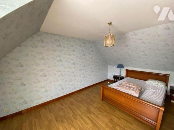 Maison à vendre à Plouha (22580) dans les Côtes-d'Armor (22)

À Plouha, maison en pierres d'u...