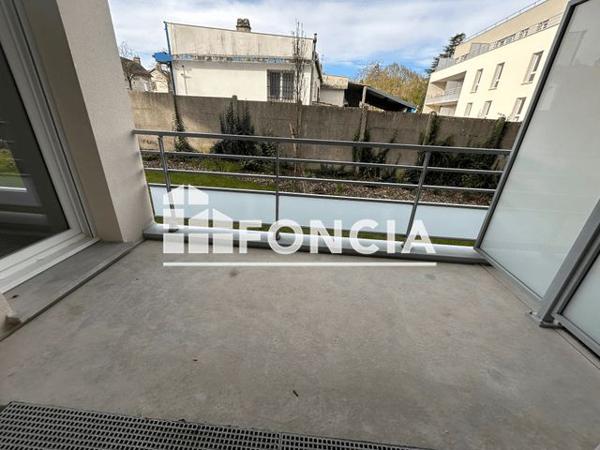 Location Appartement 3 pièces 57.69 m² - 19 QUAI CAMERE ET 38 AVENUE DE PARIS Vernon 27200