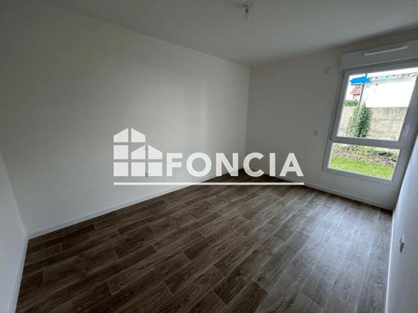 Location Appartement 3 pièces 57.69 m² - 19 QUAI CAMERE ET 38 AVENUE DE PARIS Vernon 27200