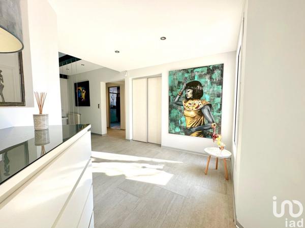 Maison 8 pièces de 243 m² à Orange (84100)