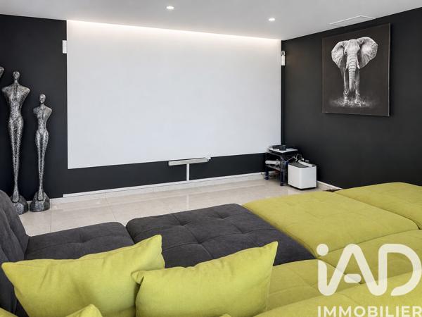Maison à vendre 7 pièces 270 m² La Cadière-d'Azur
