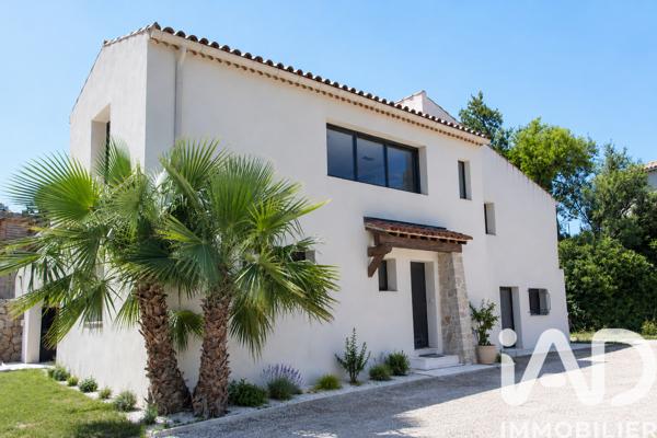 Maison à vendre 7 pièces 270 m² La Cadière-d'Azur