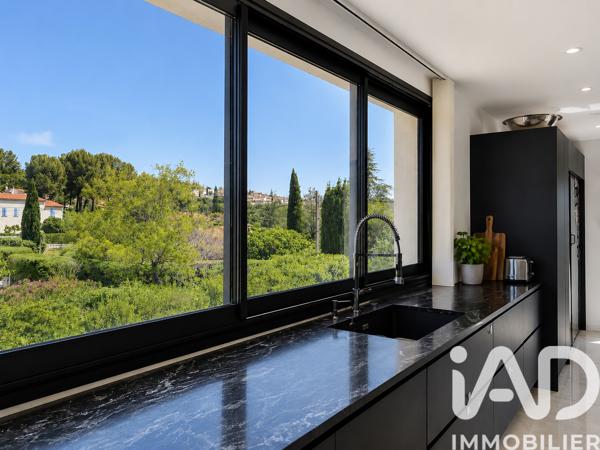 Maison à vendre 7 pièces 270 m² La Cadière-d'Azur